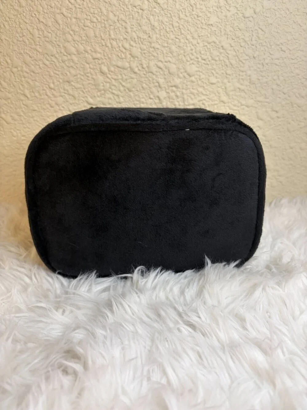 Juicy Couture Black Velour Travel Hygiene Cosmetic Bag Gold Logo NWT